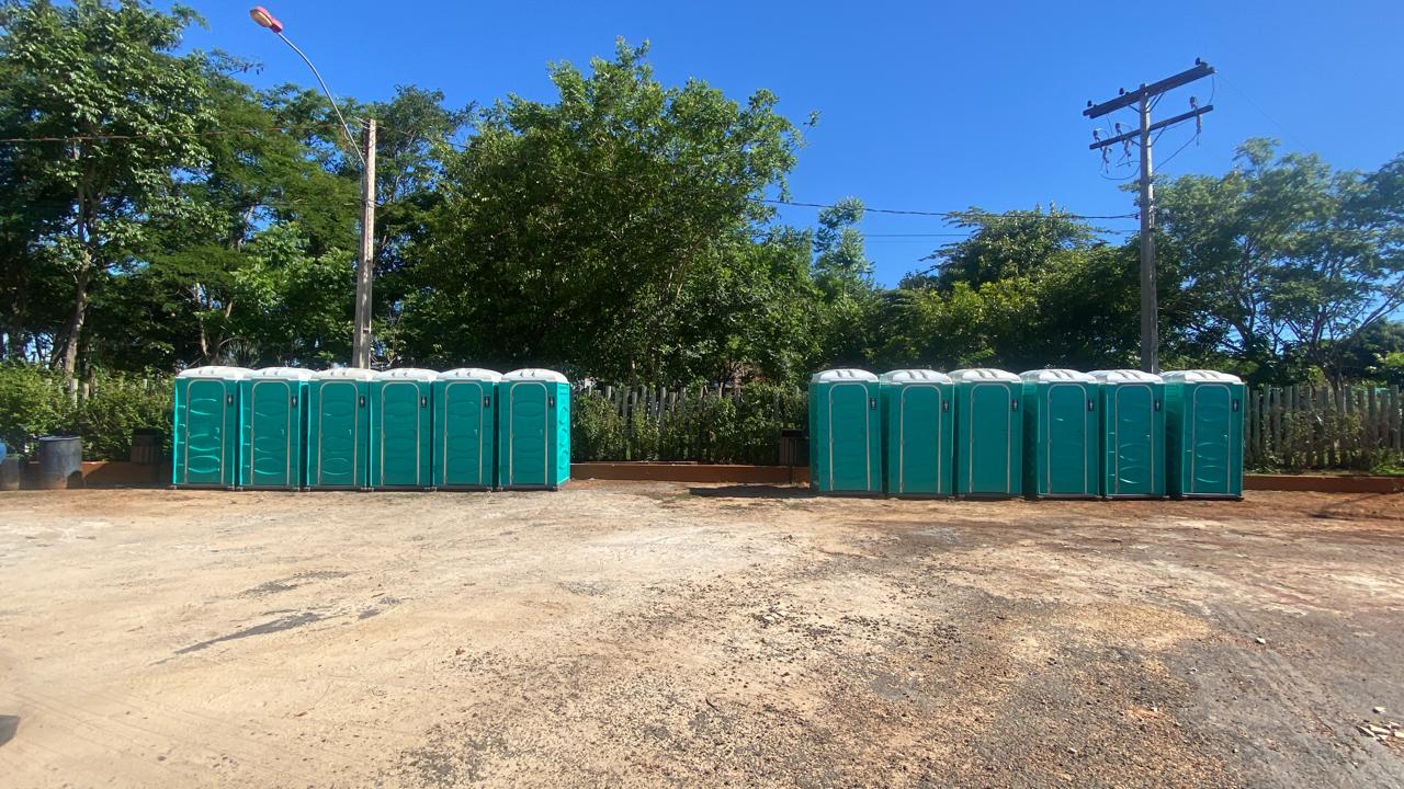 Banheiros químicos em eventos ao ar livre